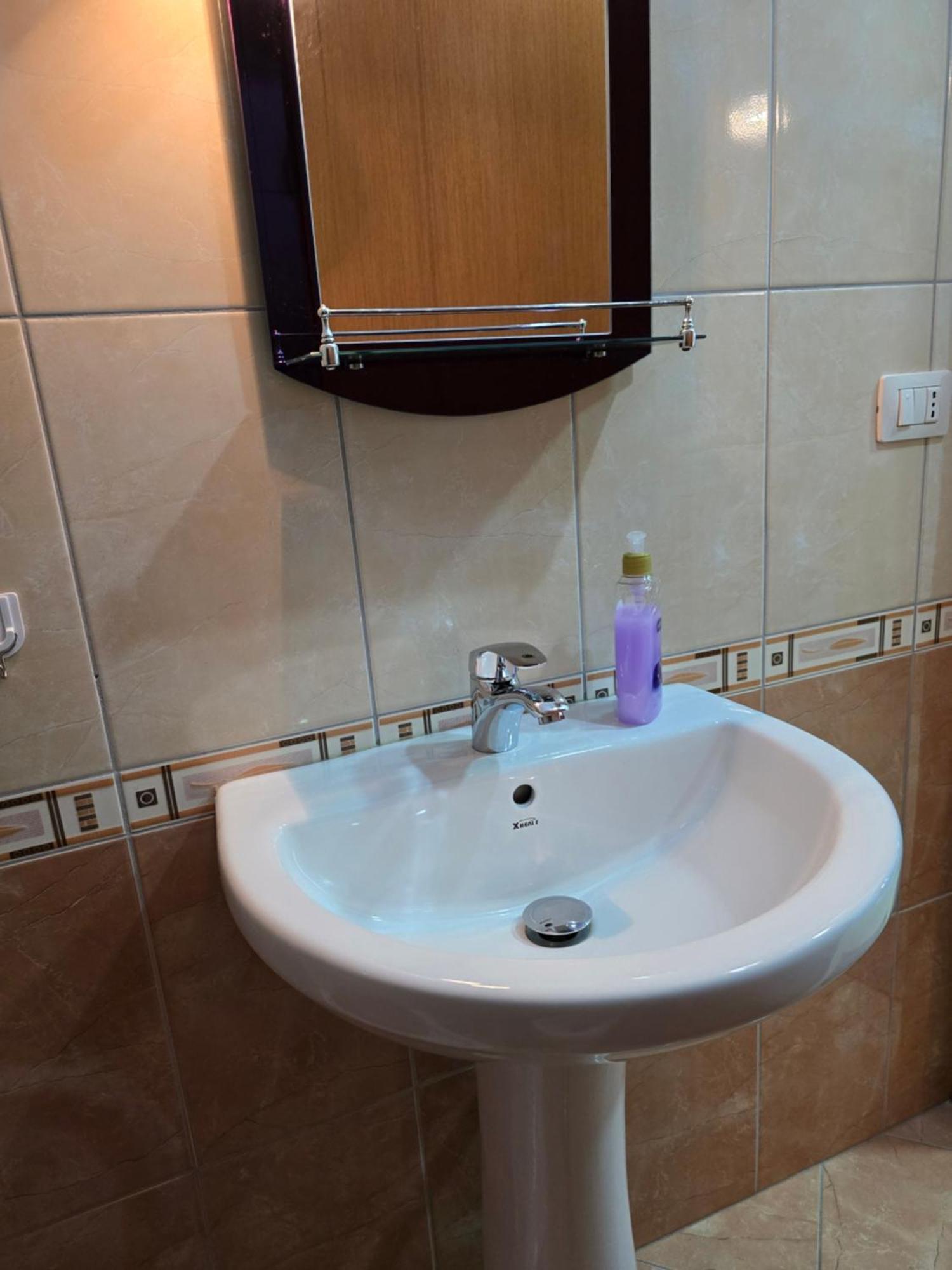 Modern , Quiet , Family Friendly & Fully Furnished Apartment Vlore Exterior photo