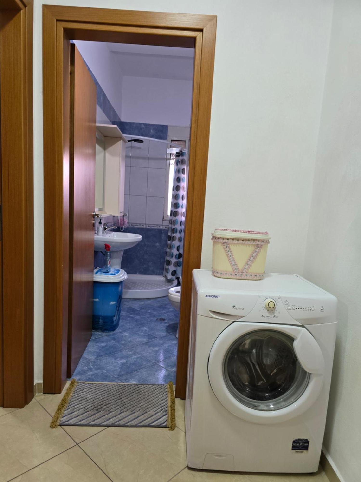 Modern , Quiet , Family Friendly & Fully Furnished Apartment Vlore Exterior photo